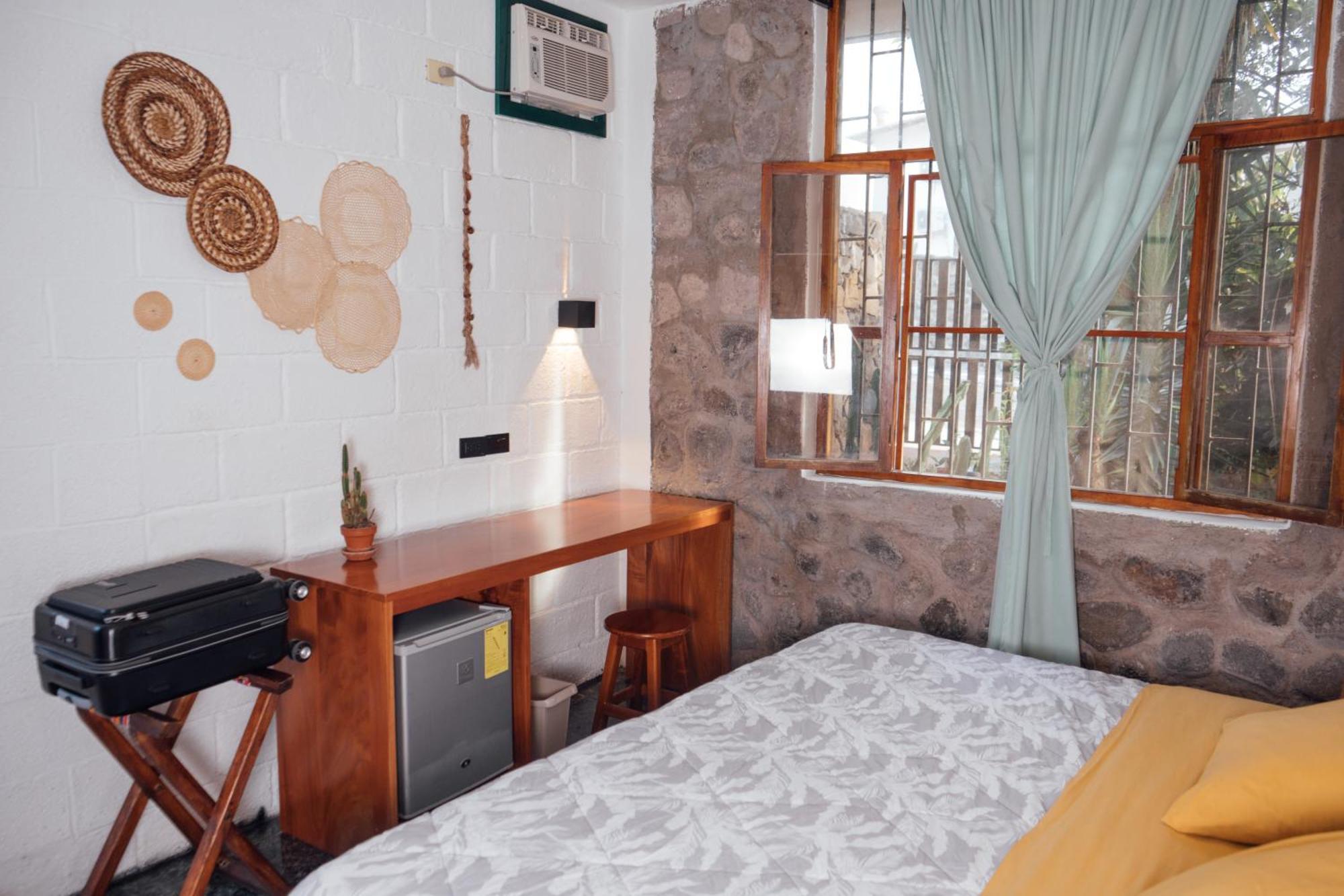 Hostal Pimampiro Puerto Baquerizo Moreno Kültér fotó
